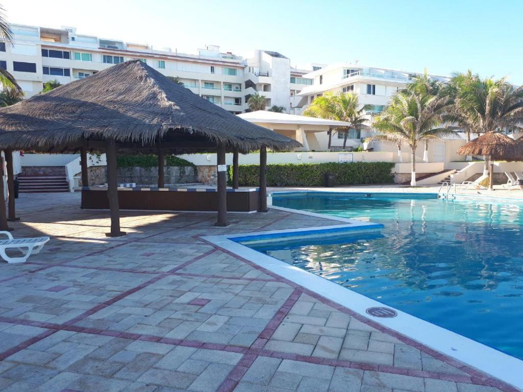 Departamentos Al Lado Del Mar En Zona Hotelera Cancún Kültér fotó