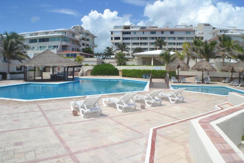Departamentos Al Lado Del Mar En Zona Hotelera Cancún Kültér fotó